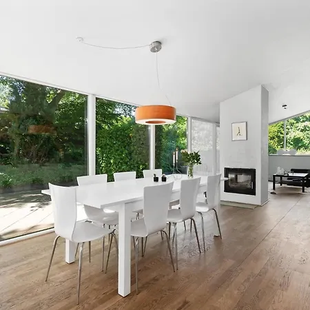 A Cosy Modern House By The Woods And Villa