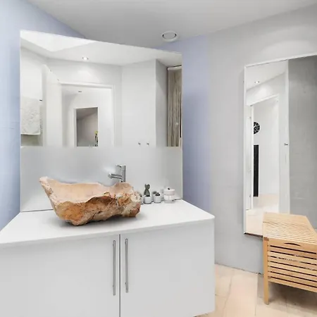 Villa A Cosy Modern House By The Woods And Ega